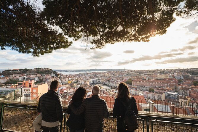 private-half-day-eco-tuk-tuk-tour-in-lisbon