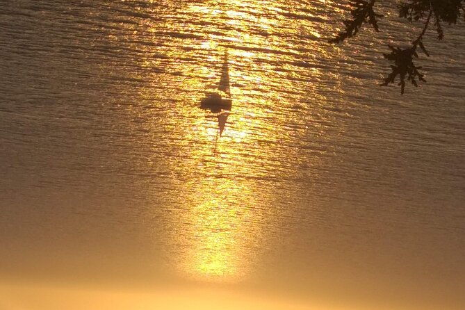 private-half-day-guided-tour-visit-to-santorini