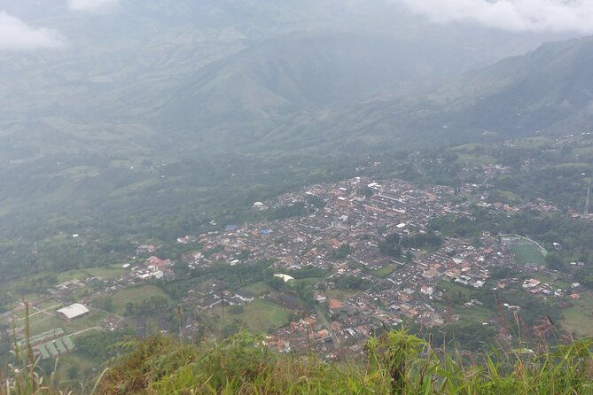 private-half-day-hike-to-cerro-cristo-rey-with-lunch