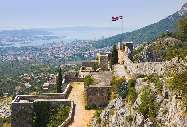 private-half-day-klis-tour-with-salona-and-trogir-2