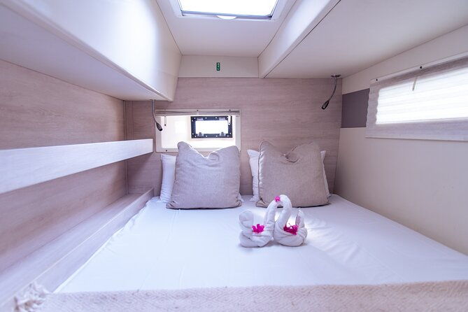 private-half-day-luxury-catamaran-experience