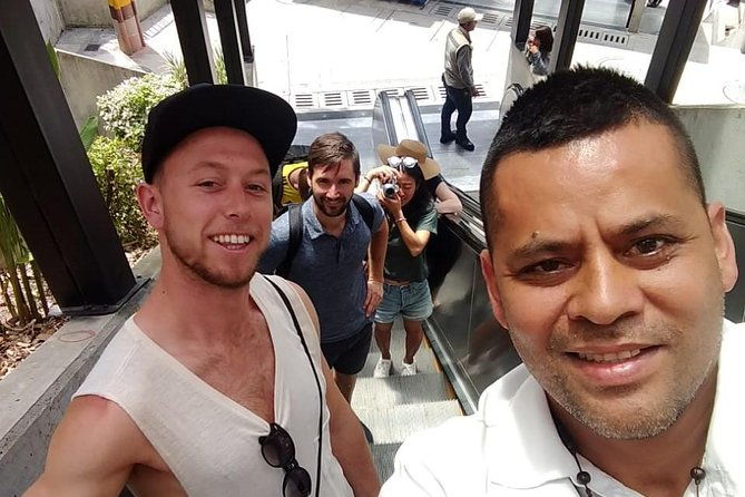 private-half-day-medellin-tour-meet-fernando-boteros-23-statues