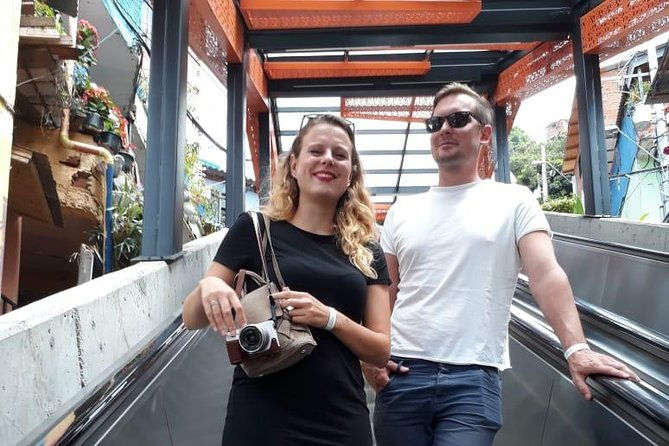 private-half-day-medellin-tour-meet-fernando-boteros-23-statues