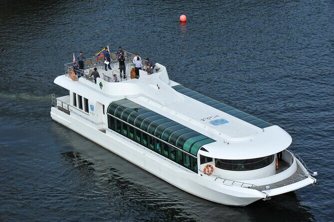 Private Half Day Putrajaya Tour with Lake Cruise Experience - Who Is This Tour Perfect For?