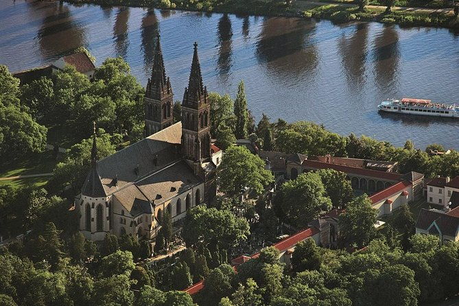 private-half-day-sightseeing-tour-in-prague