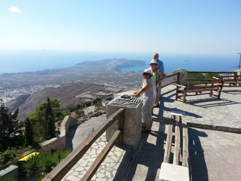 private-half-day-sightseeing-tour-of-santorini