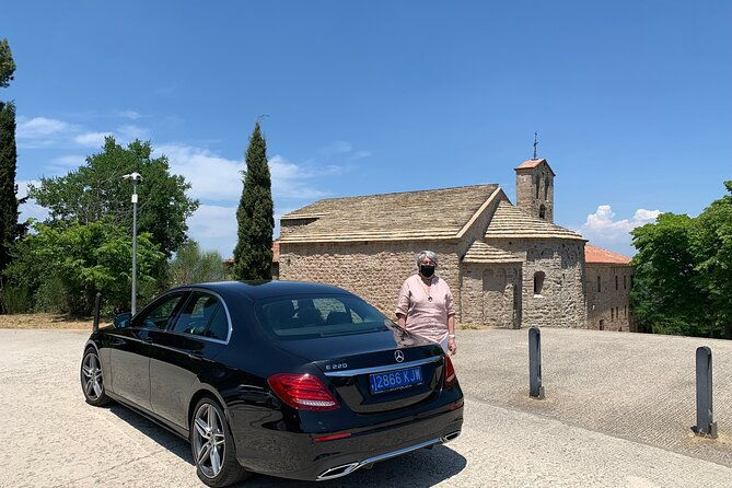 private-half-day-tour-in-monserrat-with-driver