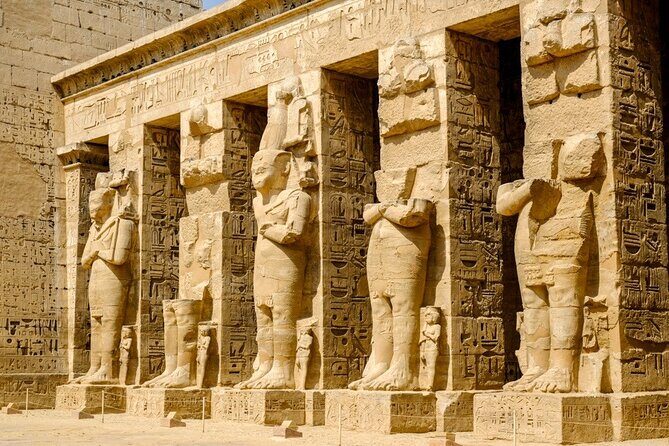 Private Half Day Tour in Valley of the Queen and Habu Temple - Key Points:  
