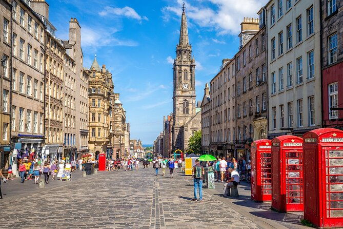 private-half-day-tour-of-edinburgh-in-a-black-cab