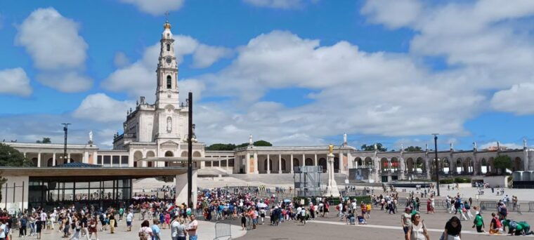 private-half-day-tour-of-fatima-and-the-shepherds-village