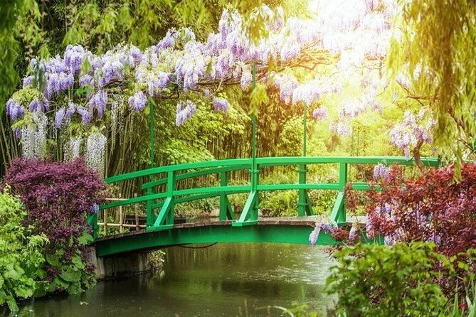 private-half-day-tour-of-giverny-monets-gardens-01-07-pax