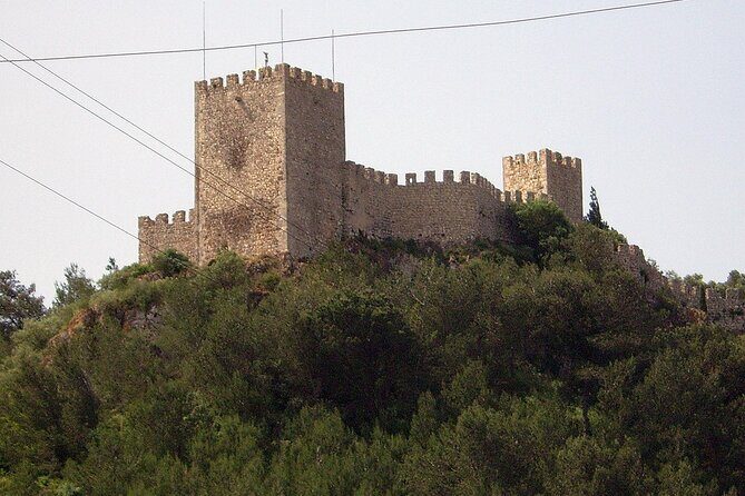 Private half-day tour of Sesimbra and Arrábida - FAQs