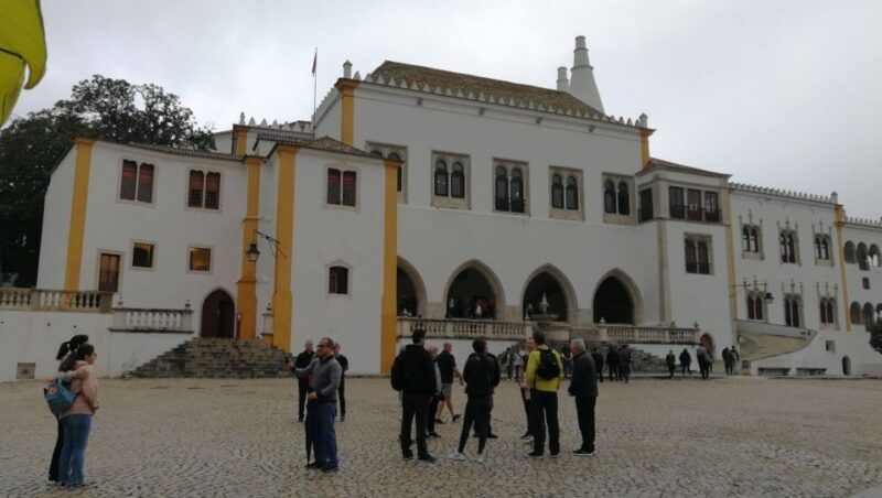 private-half-day-tour-sintra-pena-palace-initiantion-well