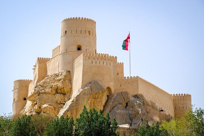 Private Half-Day Tour to Grand Mosque-Nakhal Fort and Hotspring - The Sum Up: Is This Tour Right for You?
