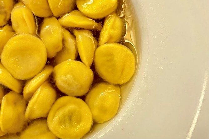 private-half-day-tour-to-parma-city-of-gastronomy-and-perfume