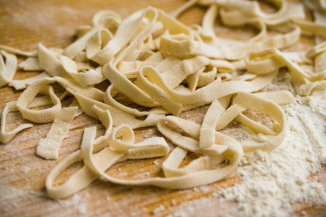 private-half-day-tour-to-parma-city-of-gastronomy-and-perfume