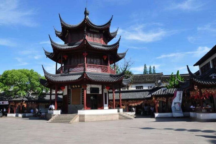 private-half-day-tour-to-qibao-ancient-water-town