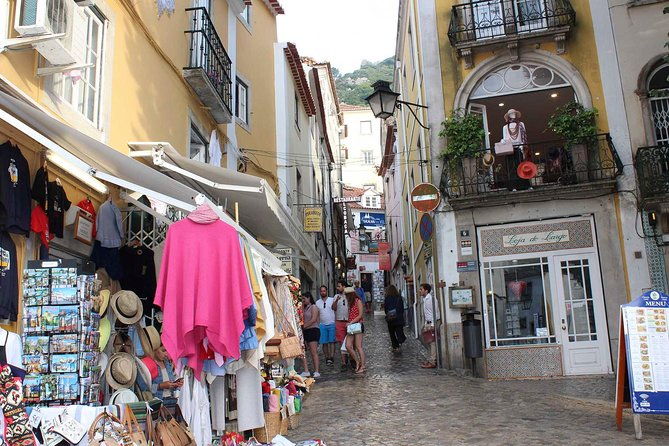 private-half-day-tour-to-sintra-and-pena-palace-from-lisbon