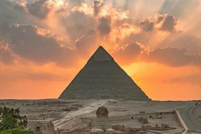 PRIVATE Half day tour to the Pyramids of Giza with Horse or Camel Riding - A Deep Dive into the Tour Experience