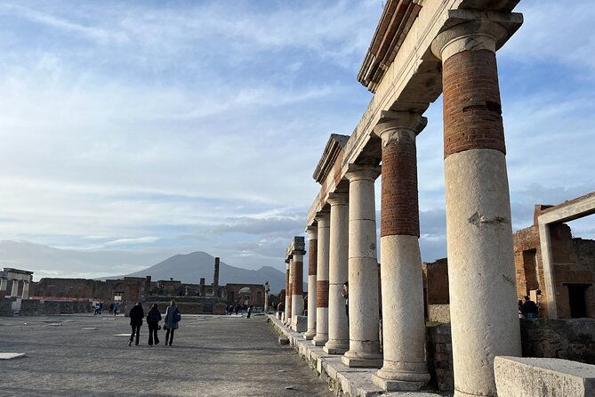 private-half-day-tour-to-the-ruins-of-pompeii