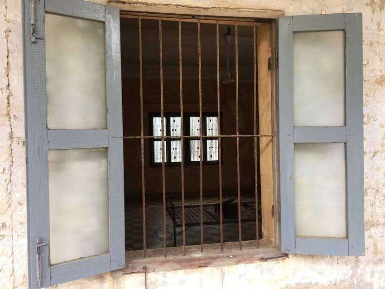 private-half-day-trip-to-genocidal-museum-killing-field