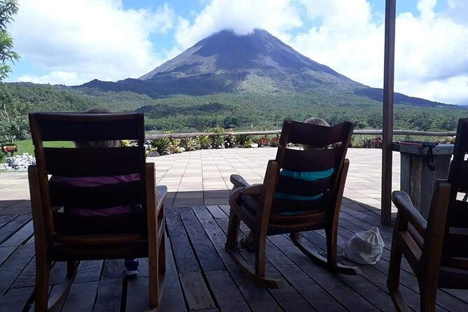 private-hanging-bridges-waterfall-typical-lunch-volcano-lava-fields-combo