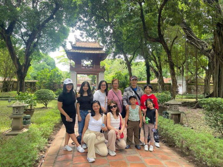 private-hanoi-city-half-day-with-guide-train-street