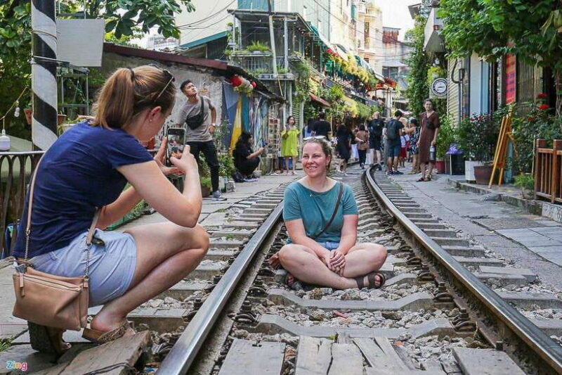 Private Hanoi Walking Tour with visit Train Street - Why This Tour Works for Different Travelers