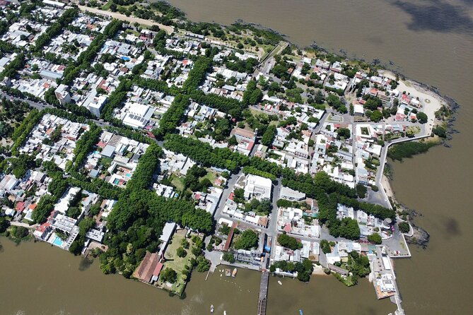 private-have-it-your-way-tour-in-colonia-del-sacramento
