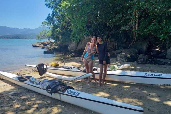 private-hawaiian-canoe-experience-in-paraty