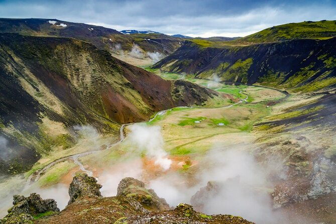 private-helicopter-tour-in-hengill-geothermal-area-with-landing