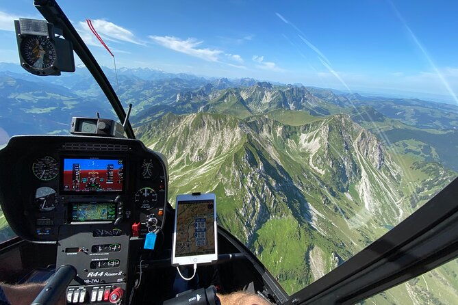 private-helicopter-tour-to-jura-and-seeland-a-beautiful-sightseeing-flight