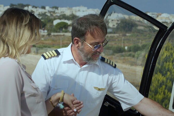 private-helicopter-transfer-from-santorini-to-mykonos