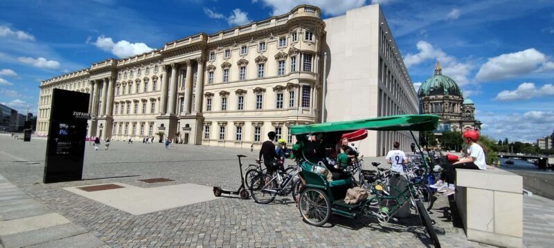 Private Highlights 1 Rickshaw +(E) bikes, E-rollers up to 6 - FAQ