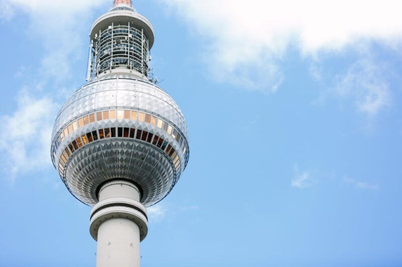 private-highlights-of-berlin-bike-tour