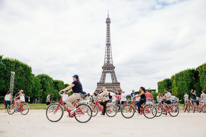 Private Highlights of Paris Bike Tour - An In-Depth Look at the Private Highlights of Paris Bike Tour