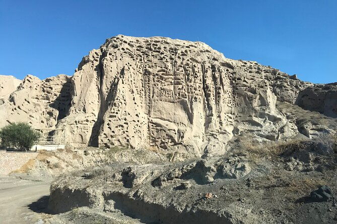 private-highlights-tour-discover-santorini-your-way