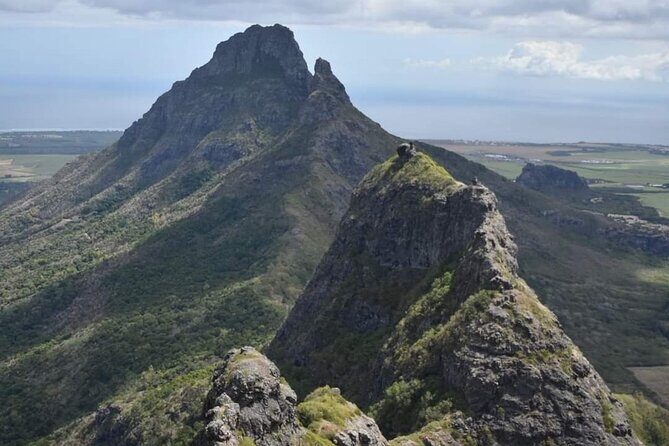 Private hike to the mountain of three mamelles - From Start to Finish: The Itinerary