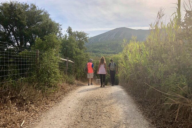 private-hiking-adventure-at-arrabida-mountain