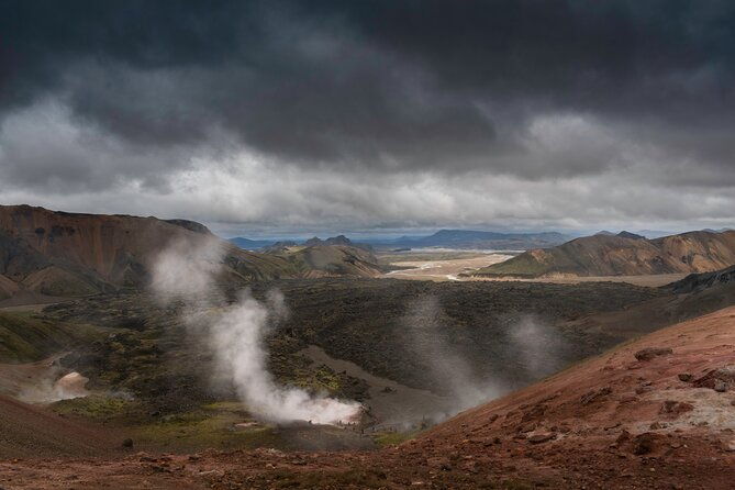 private-hiking-tour-in-the-landmannalaugar