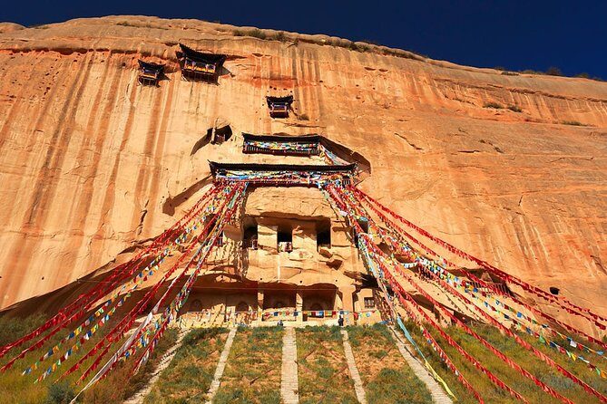 Private Hiking Tour: Pingshanhu Grand Canyon and the Horse Hoof Temple Grottoes - Key Points