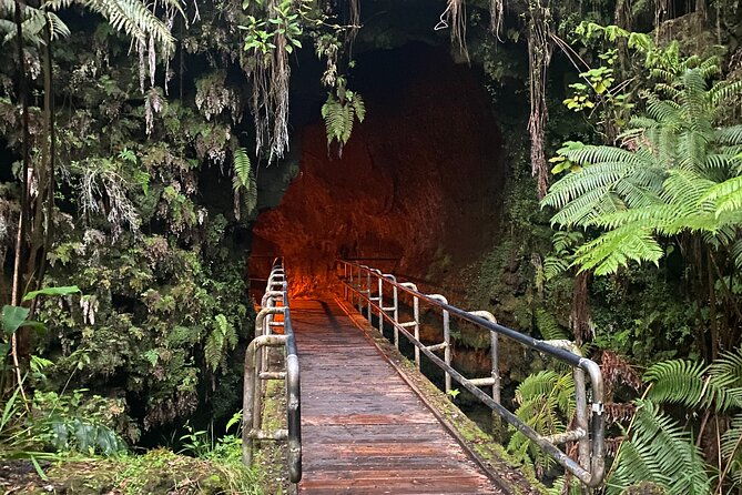 private-hilo-shore-excursion-to-volcano-waterfall-and-black-sand