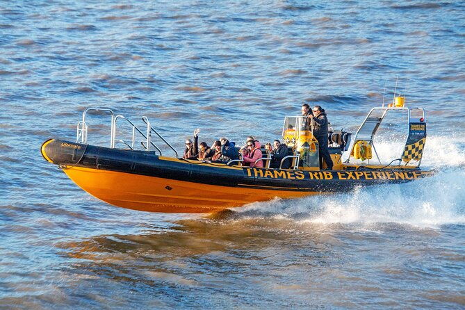 private-hire-speedboat-ultimate-tower-rib-blast-from-tower-pier-40-minutes