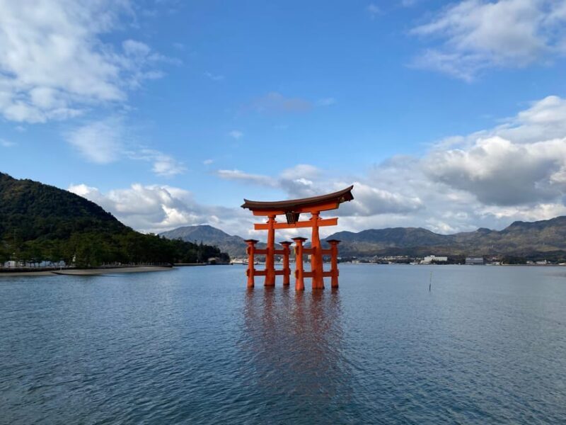 Private Hiroshima and Miyajima Tour with Licensed Guide - Key Points