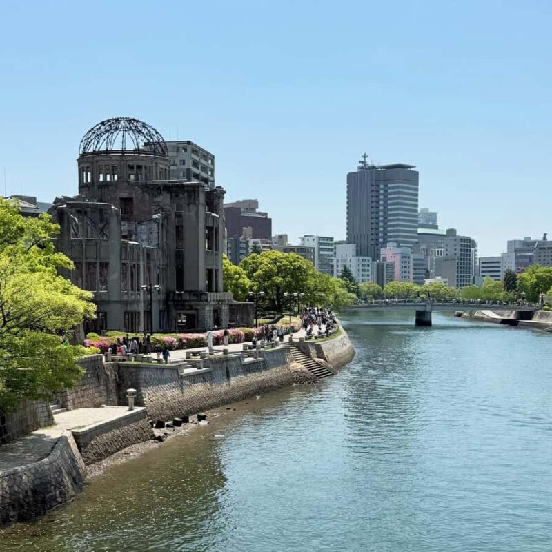 Private Hiroshima Tour in Spanish: History, excitement, and a local guide - Savoring Hiroshima’s Culinary Heritage
