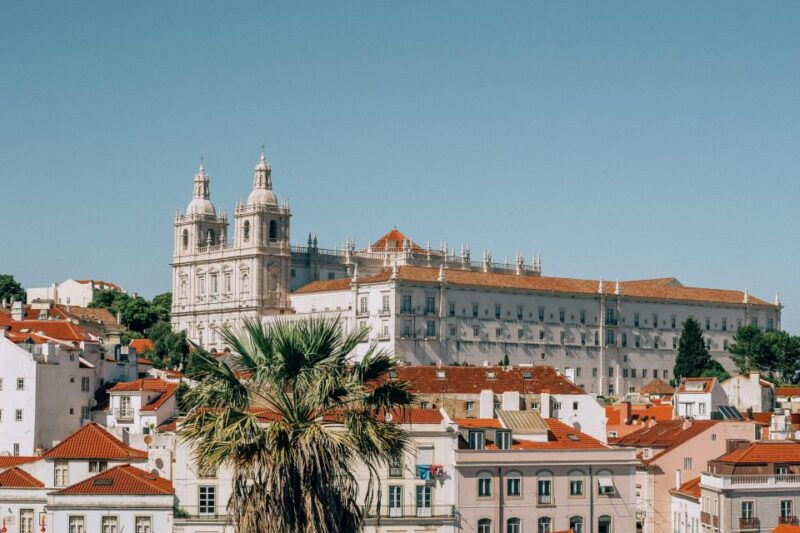 private-historical-lisbon-center-and-viewpoints-tour