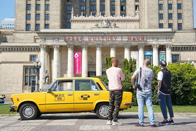 private-historical-tour-of-warsaw-by-a-retro-fiat-with-pickup
