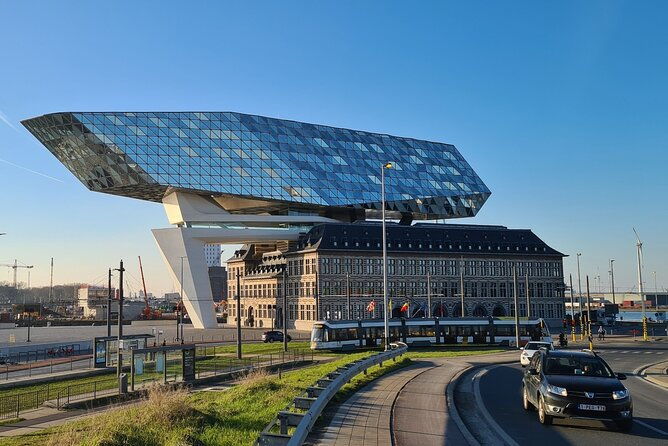 private-historical-walking-tour-in-antwerp-city