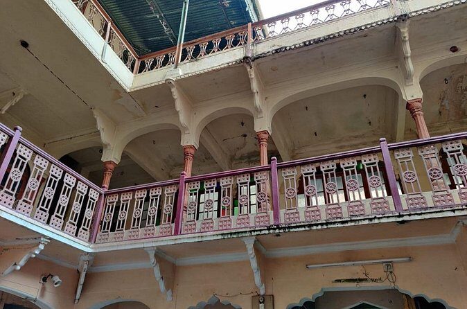 Private Historical Walking Tour in Nasiyan Jain Temple - FAQs