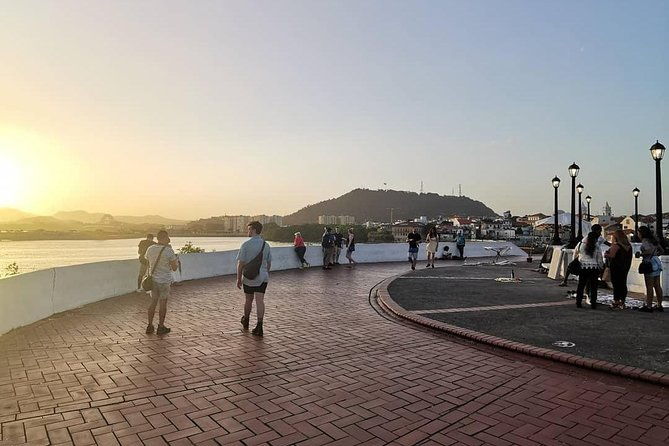 private-historical-walking-tour-through-the-old-town